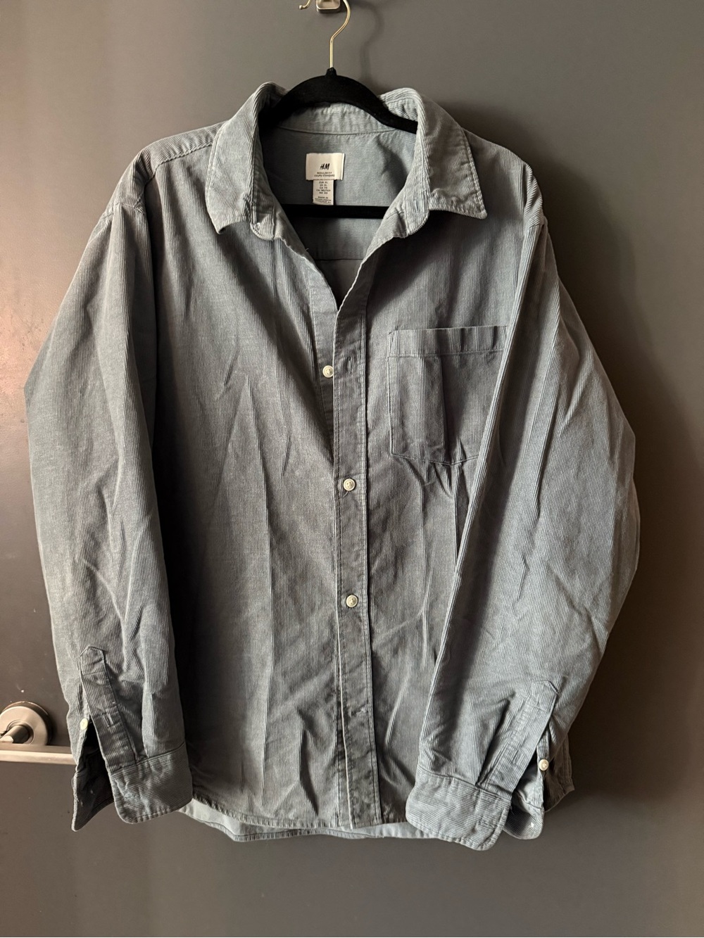 H&M Men's Corduroy Button-Up Shirt in Slate Blue-Grey. xl